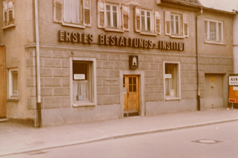 Das Unternehmensgebäude Ende der 1960er-Jahre